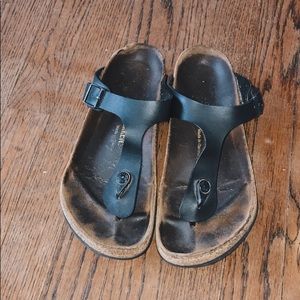 WOMANS BIRKENSTOCKS